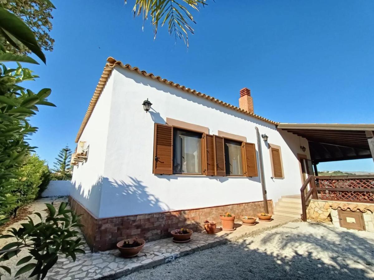 Villamare Iris سان ليون المظهر الخارجي الصورة